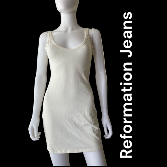 reformation Jeans Dresses & Skirts - Reformation Jeans Size S
White Cotton Sleeveless
Body Con Dress
